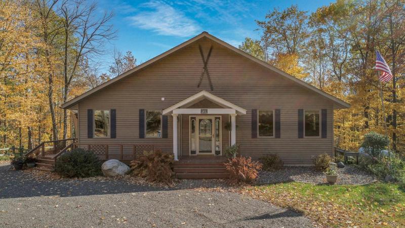 /4 ST, Cumberland, WI 54829 Single Family Residence For Sale  MLS# 6484578