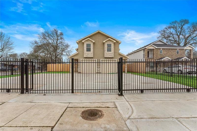 5803 Southmund A, Houston, TX 77033 for Rent