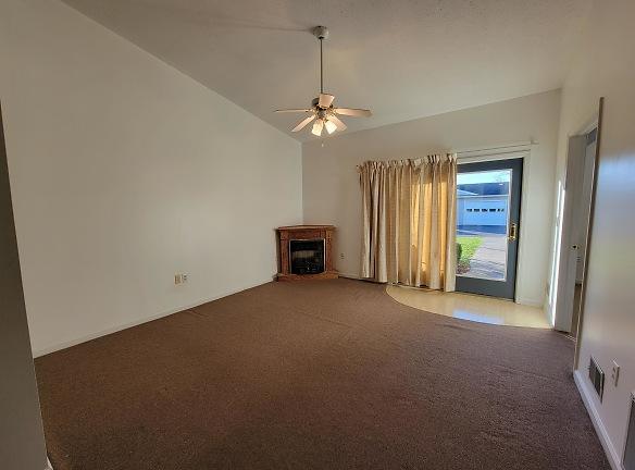 947 Sohn Alloway Rd unit 10 - Lyons, NY 14489 - Home For Rent