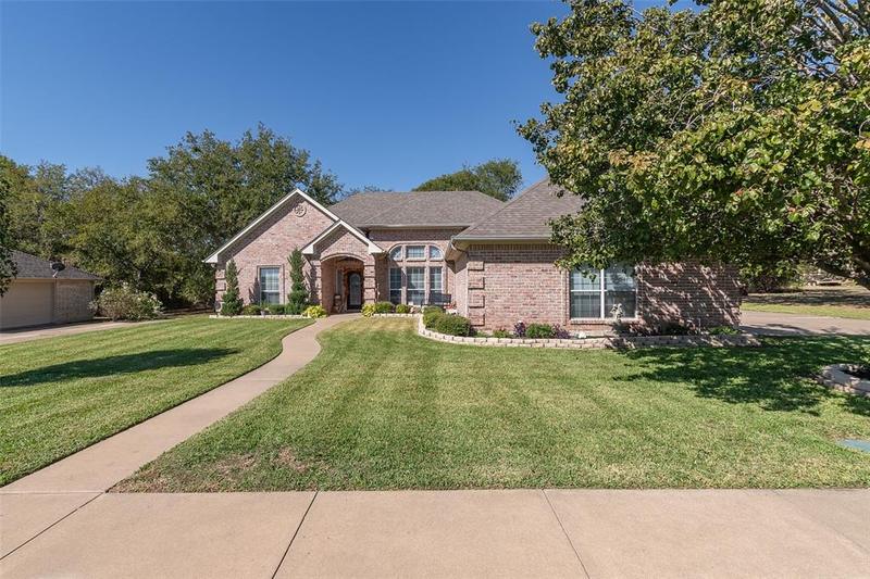 510 Emma Lane, Grandview, TX 76050 for Sale
