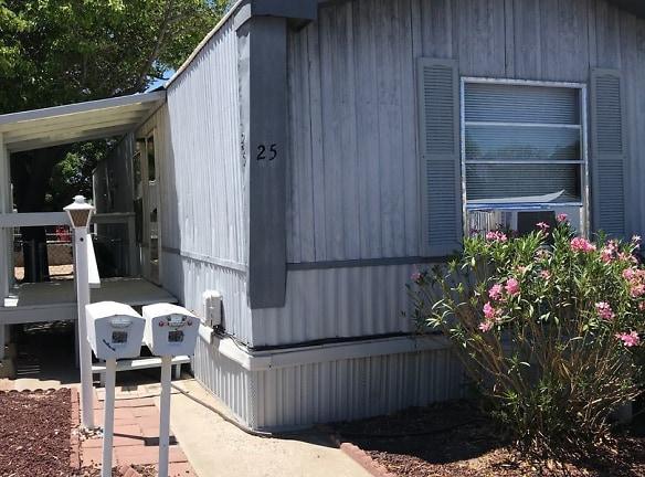 3200 Del Rey Blvd - Las Cruces, NM 88012 - Home For Rent