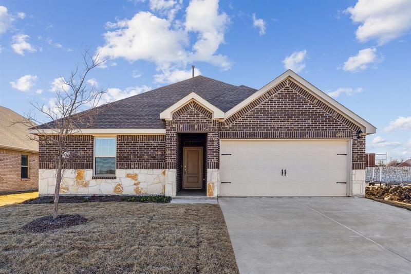 615 Agarita Way, Princeton, TX 75407 for Rent