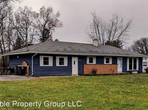 3726 Highland Dr - Fort Wayne, IN 46804 - Home For Rent