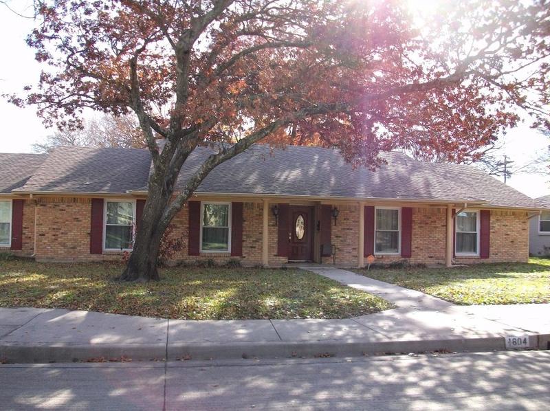 1804 Alexander Dr, Waxahachie, TX 75165 - MLS 20510920 for Sale