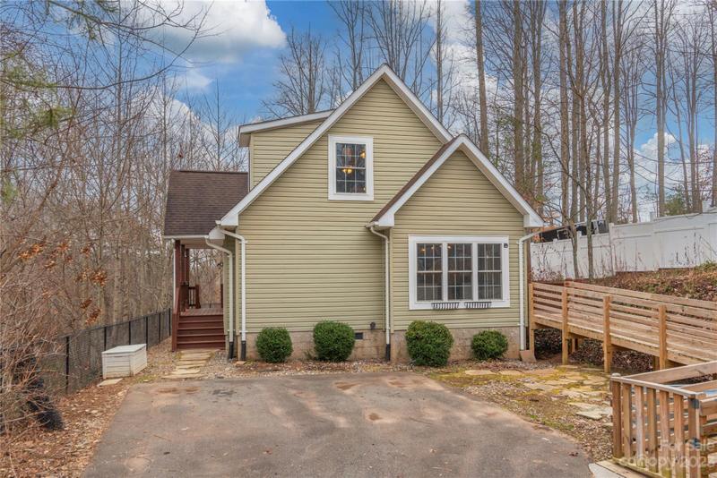 128 Sleepy Forest Drive, Leicester, NC 28748 for Sale
