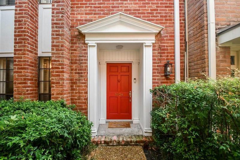 1034 AUGUSTA DR, Houston, TX 77057 Condo/Townhouse For Sale  MLS# 83309828