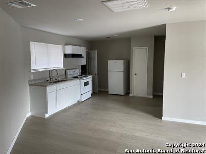 715 NEW LAREDO HWY #6, San Antonio, TX 78211-1933 for Rent