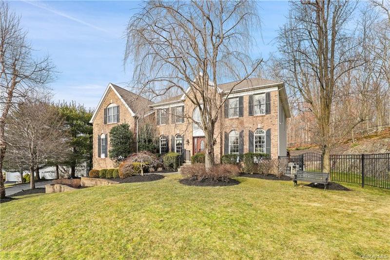 11 Brady Lane, Somers, NY 10589 for Sale