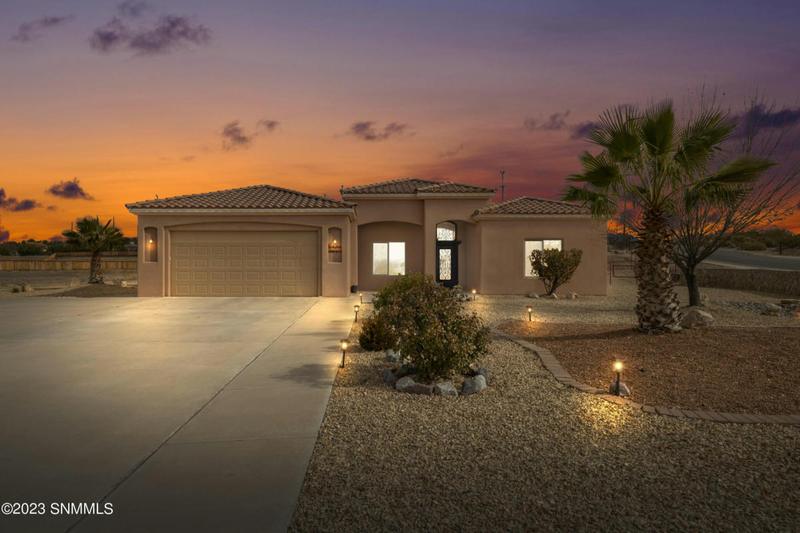 5381 PEBBLE BROOK DR, Las Cruces, NM 88001 Single Family Residence For Sale  MLS# 2303282