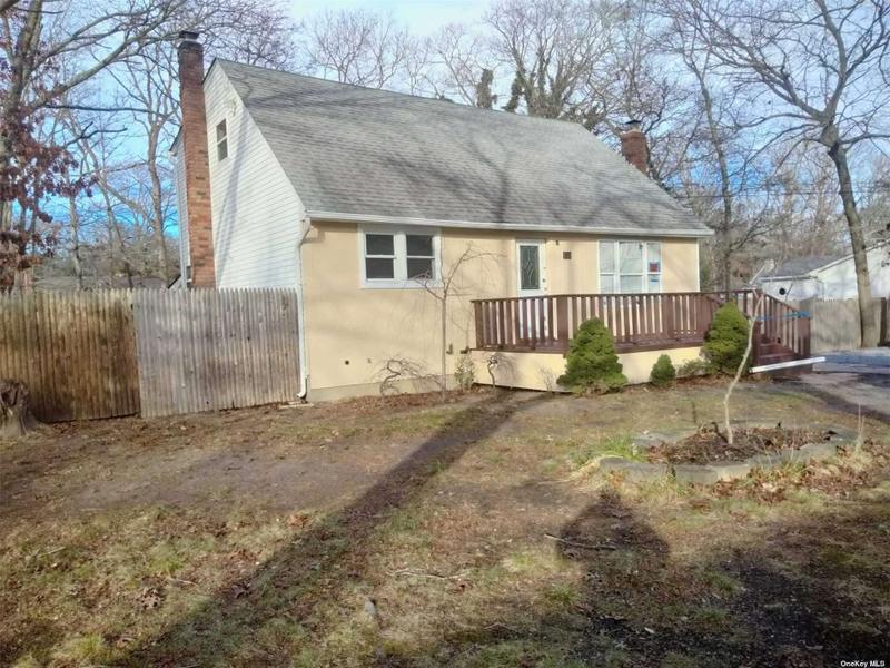41 Eleanor Avenue, Mastic, NY 11950 for Sale