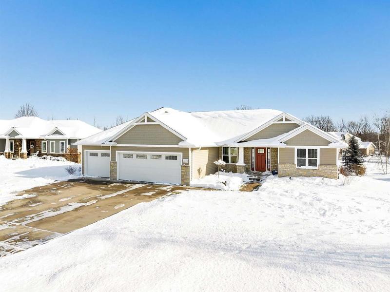 2114 POTTER Drive, De Pere, WI 54115  621107391 for Sale