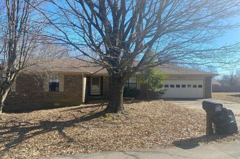 Honeysuckle, PARAGOULD, AR 72450  625427459 for Sale