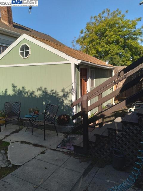 6525 Herzog St, Oakland CA 94608 for Sale