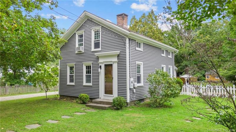 76 GLENWOOD RD, Clinton, CT 06413 Single Family Residence For Sale  MLS# 170624573