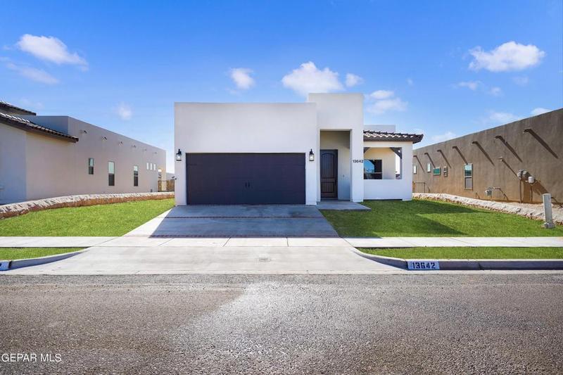 13106 Castleford Lane, El Paso, TX 79928 for Sale