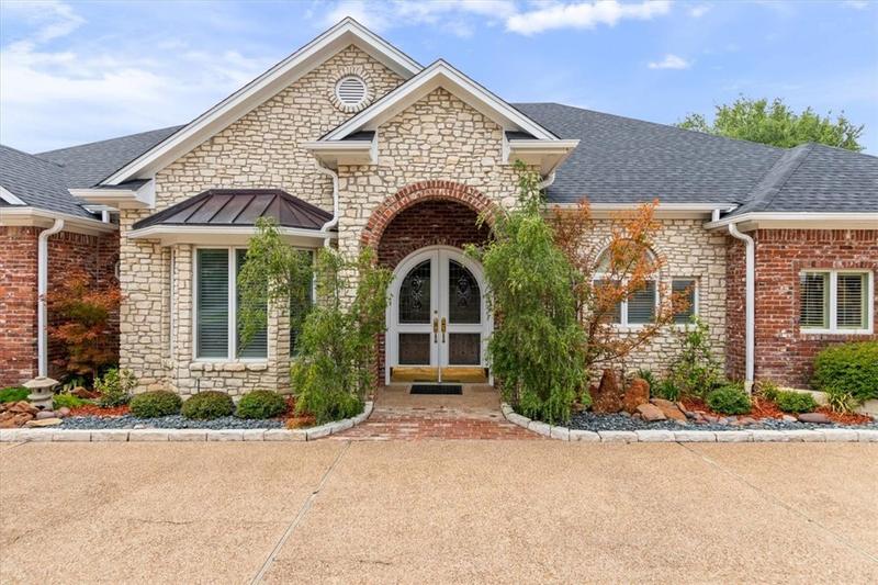 7225 Viking Drive, Waco, TX 76710 for Sale