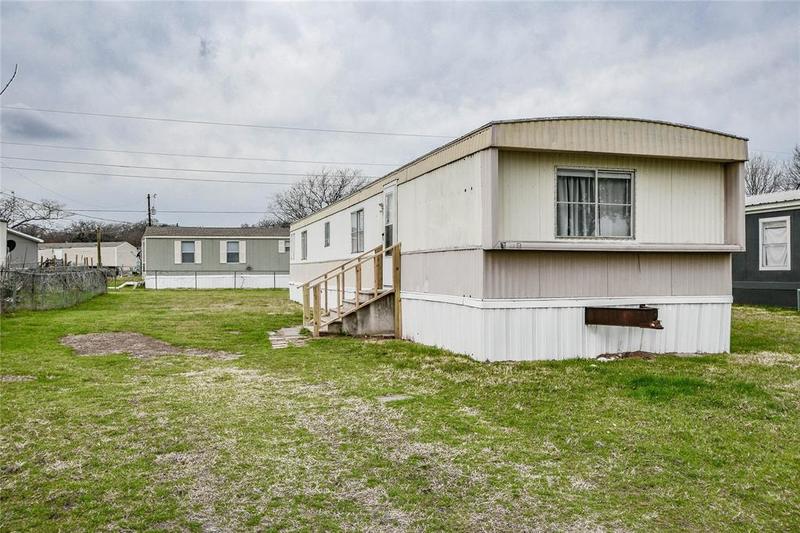 1849 Coral Rd, Pelican Bay, TX 76020 for Sale
