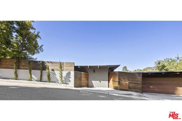3174 Deronda, Los Angeles CA 90068 for Sale