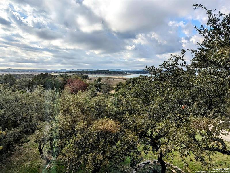 1735 Lake Bluff, Canyon Lake, TX 78133 for Sale