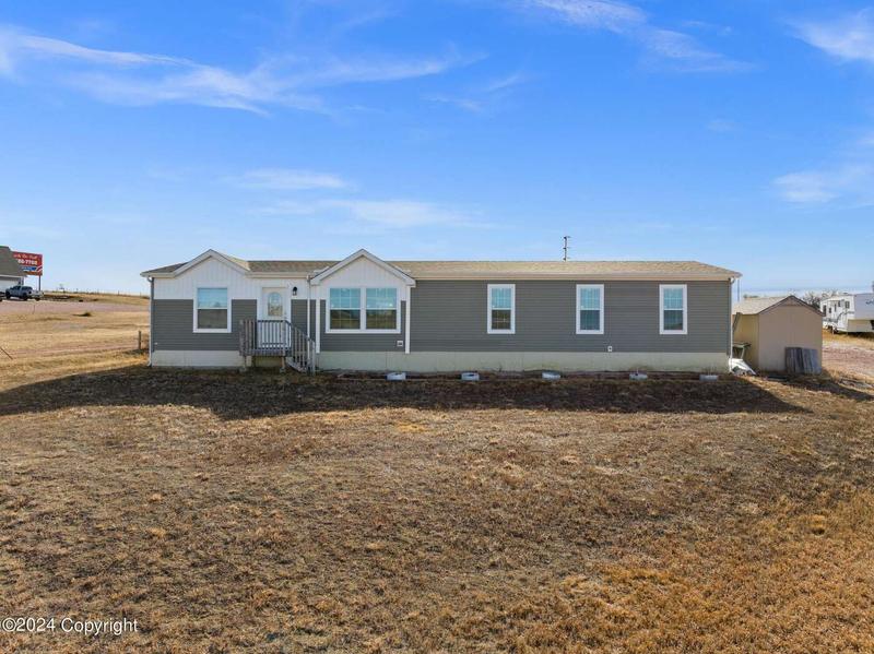 239 W Lincoln St -, Moorcroft, WY 82721  623793112 for Sale