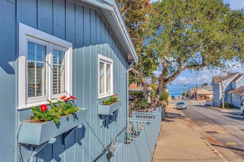 138 3rd St, Pacific Grove, CA 93950 - MLS ML81947799 for Sale