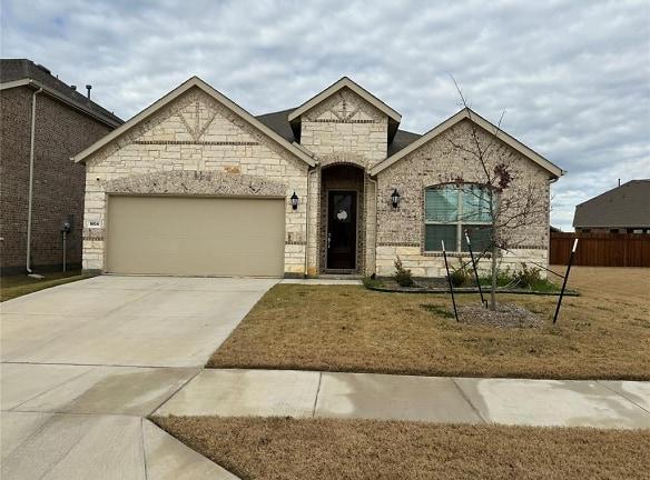 1804 Roadrunner Dr - Oak Point, TX 75068 - Home For Rent