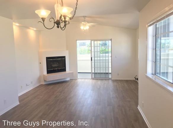 4636 Greene St - San Diego, CA 92107 - Home For Rent