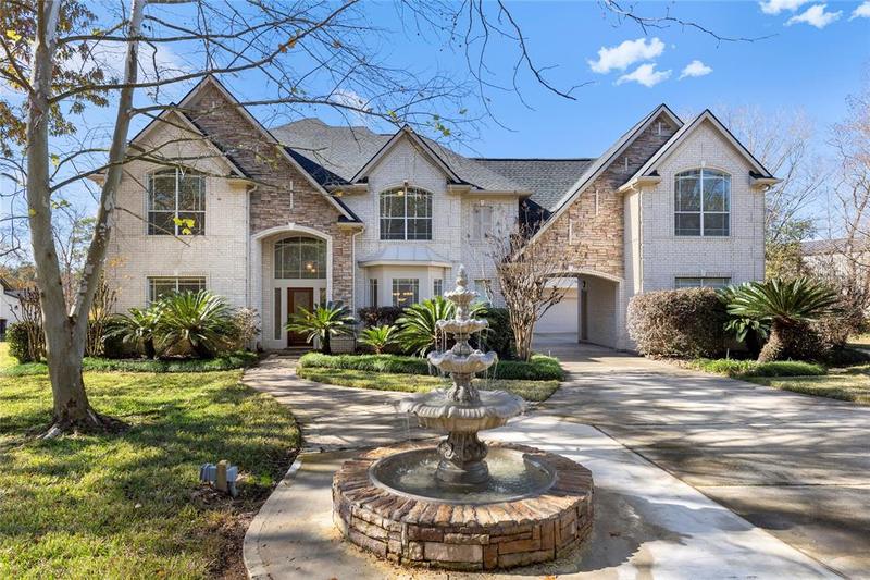 11827 Water Oak Dr, Magnolia, TX 77354 for Sale