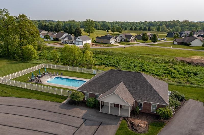 302 Nicklaus Ct, Liberty Township, PA 16127 - MLS 1630937 for Sale
