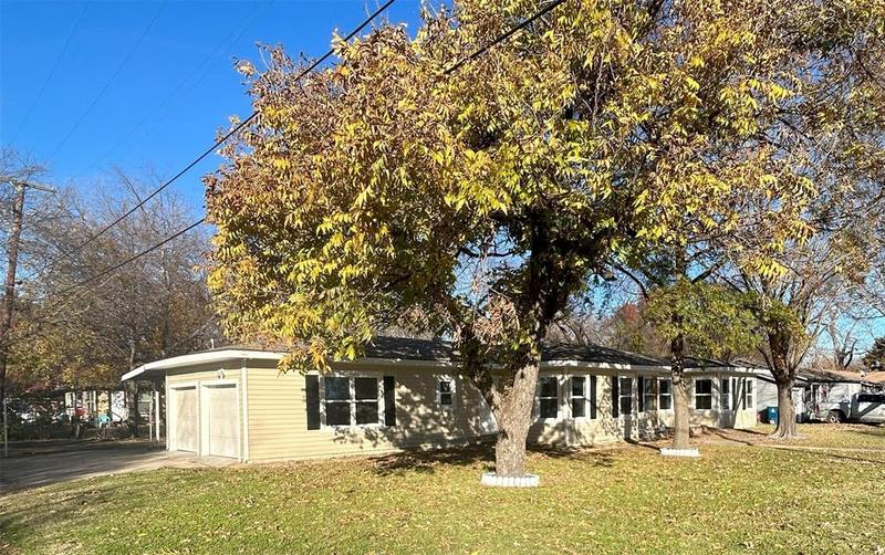 201 East 7th Street, Kaufman, TX 75142 for Sale