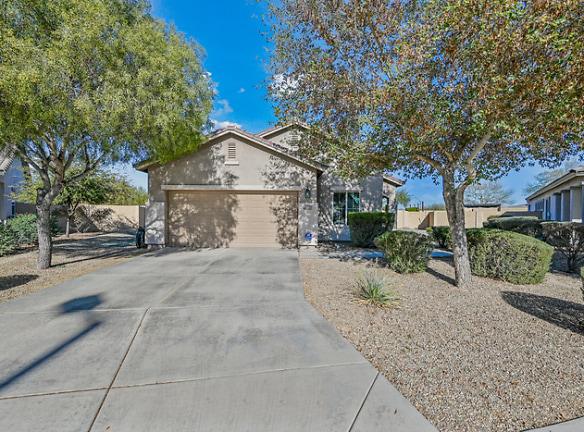 19128 W Woodlands Ave - Buckeye, AZ 85326 - Home For Rent