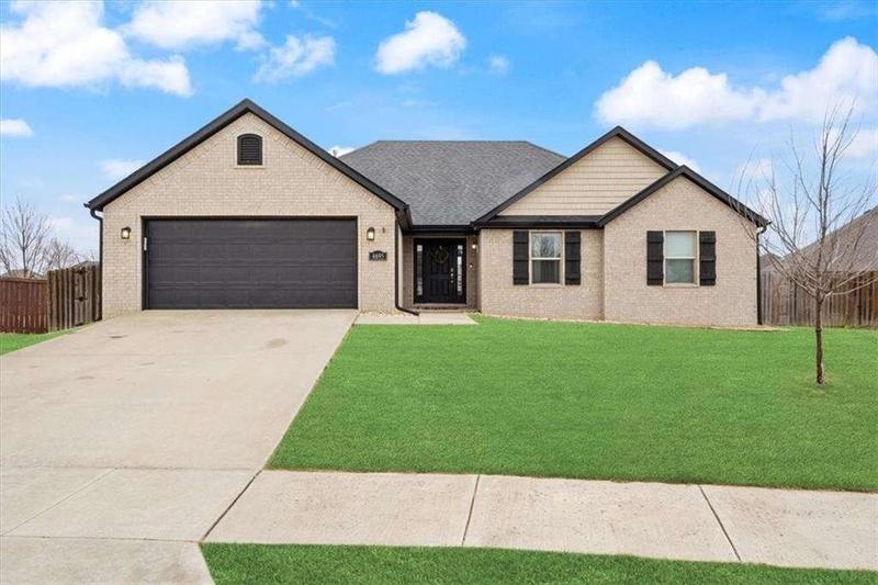 4695 Augustine DR, Springdale, AR 72762  625136959 for Sale
