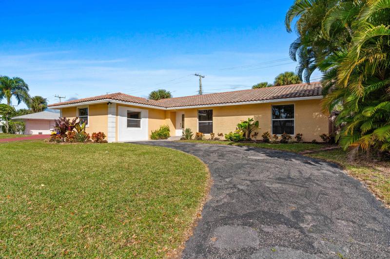 3697 Holly Dr, Palm Beach Gardens, FL 33410 - MLS RX-10957450 for Rent