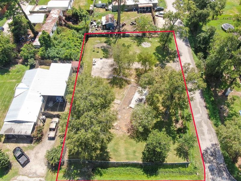 9414 Meadowvine Dr, Houston, TX 77044 for Sale