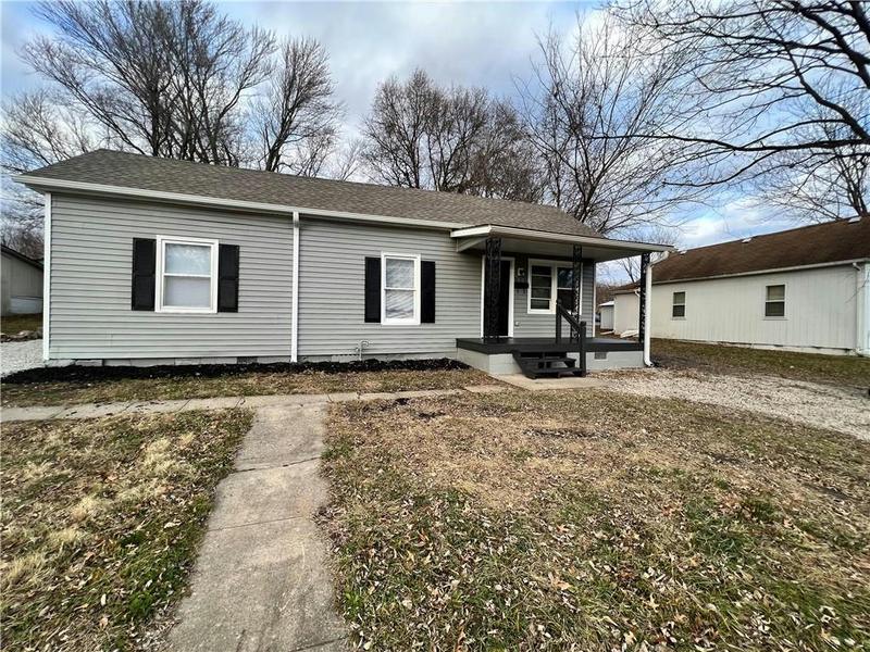 804 W LEXINGTON ST, Richmond, MO 64085 Single Family Residence For Sale  MLS# 2466009