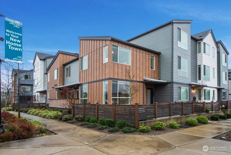 32628 Hemlock Avenue Southeast, Black Diamond, WA 98010 for Sale