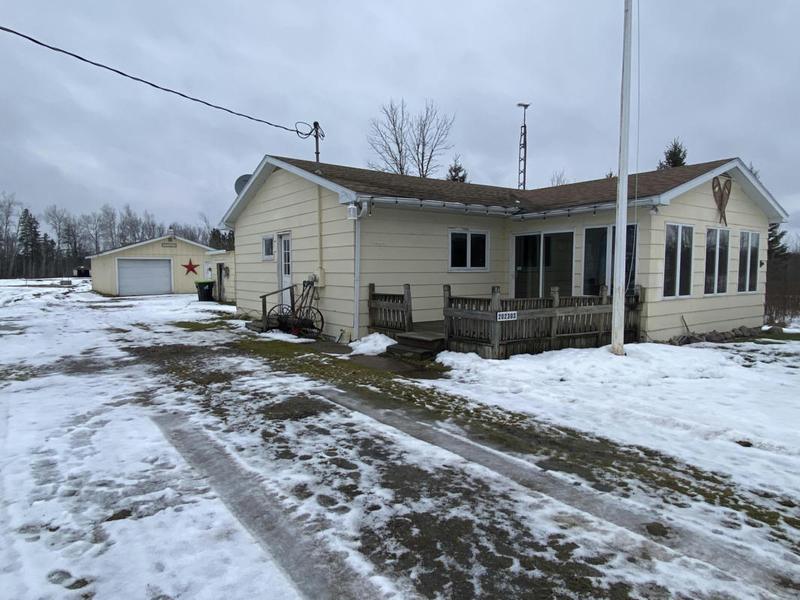 20230 S RIVERSIDE DR, Sault Ste Marie, MI 49783 Single Family Residence For Sale  MLS# 24-76
