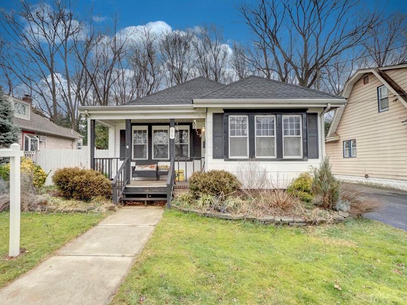 66 Pleasant Avenue, Edison, NJ 08837 for Sale