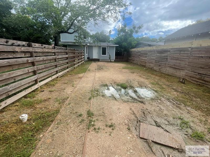 834 D St rear, BROWNSVILLE, TX 78520 for Rent