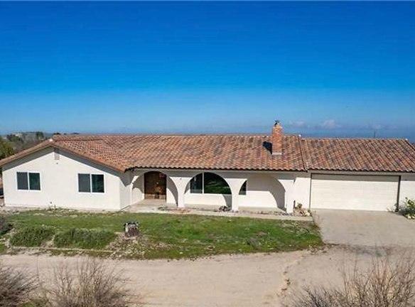 5395 Mustard Creek Rd - Paso Robles, CA 93446 - Home For Rent
