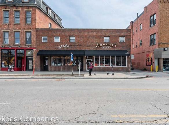 866 N High St - Columbus, OH 43215 - Home For Rent