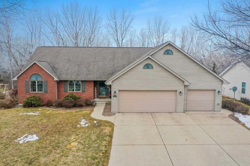 1601 Redstone Trail, Green Bay, WI 54313 - MLS 50286663 for Sale