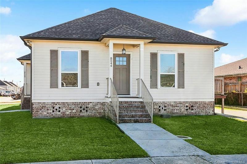 8544 PATRICIA ST, Chalmette, LA 70043 Multi Family For Sale  MLS# NAB24000263