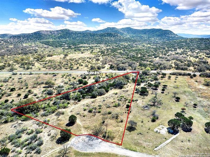 316 Robin Rd, Camp Wood, TX 78833 for Sale