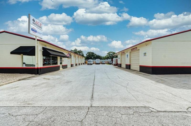 1239 S Lincoln Ave, Clearwater, FL 33756 - MLS U8213364 for Sale