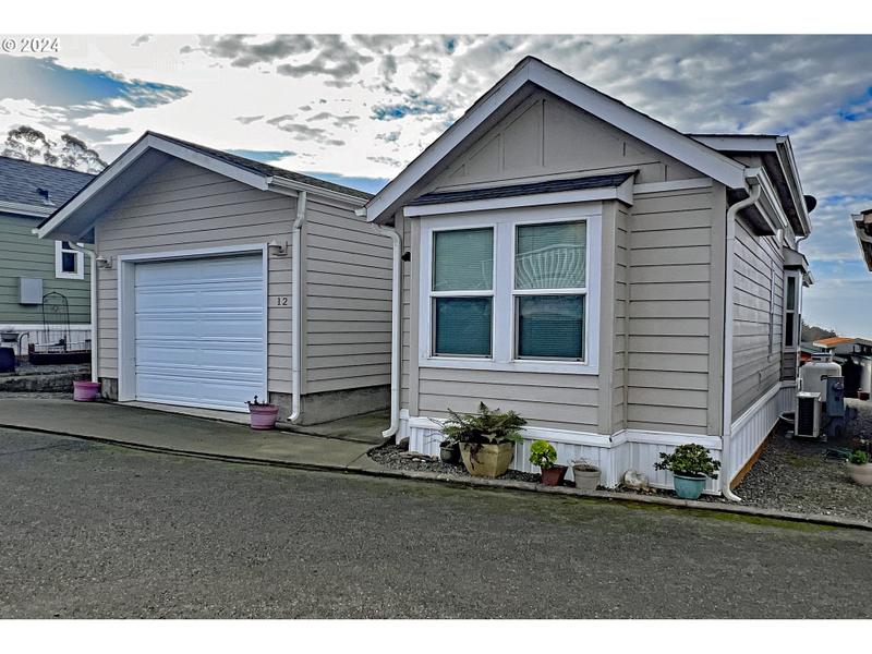 16252 TOLMAN LN 12, Brookings OR 97415 for Sale