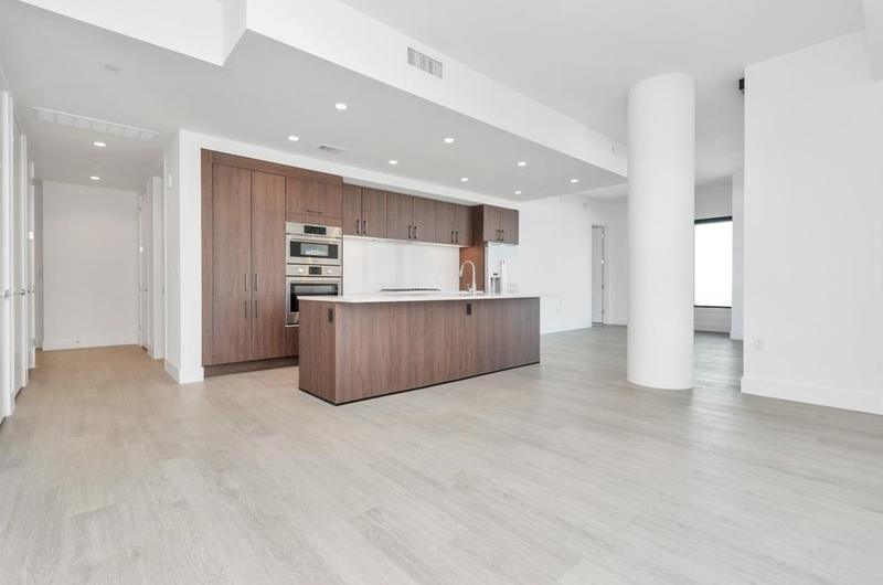 808 Crawford St #3502, Houston, TX 77010 - MLS 67740903 for Rent