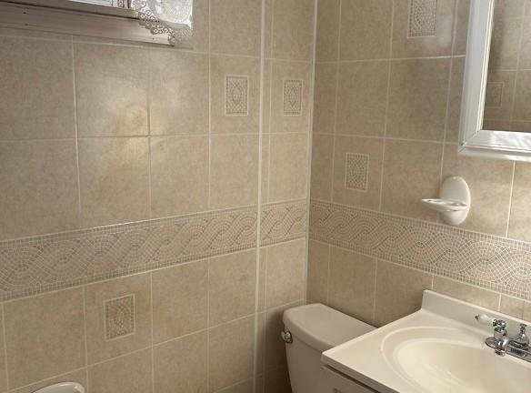 1452 Summit St - Linwood, PA 19061 - Home For Rent