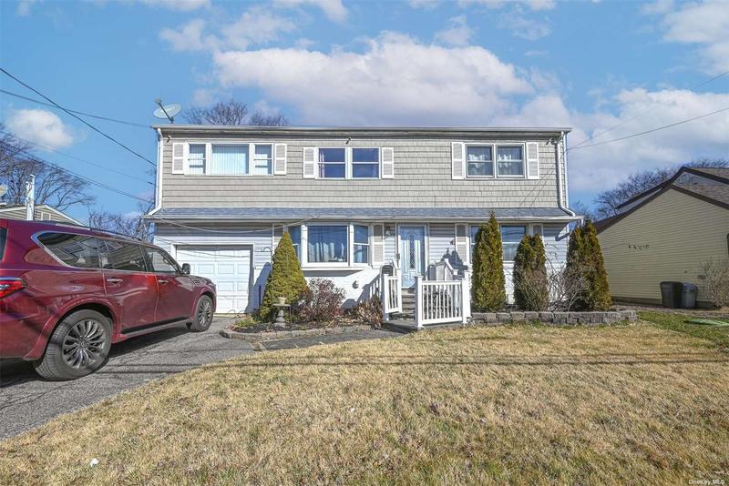 15 Central Ave, North Babylon, NY 11703  MLS# 3529609 for Sale