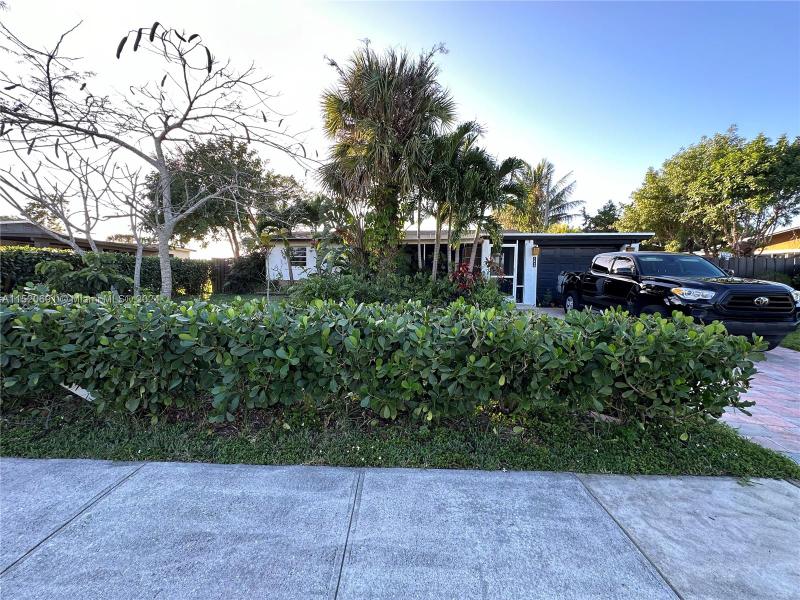 1617 Northwest 58th Avenue, Margate, FL 33063 for Sale